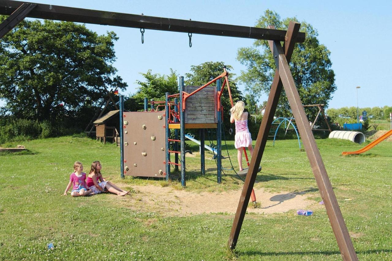 Holiday Complex Schuldt, Behrensdorf Экстерьер фото